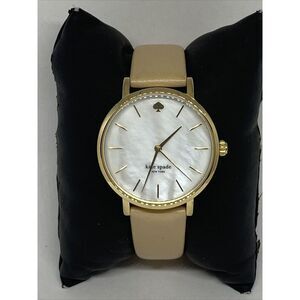 Kate Spade New York Metro 0073 Women Beige Leather Analog Dial Wrist Watch VK118